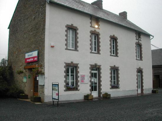 Hebergement Dans Un Domaine A Litteau Exteriér fotografie